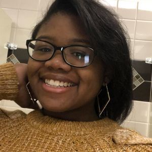 Meet your Posher, Maya